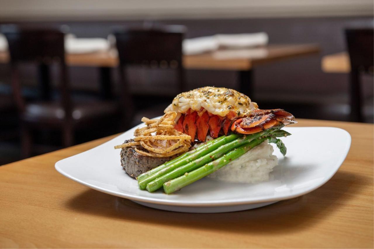 The Westin Riverfront & Hotel Sacramento