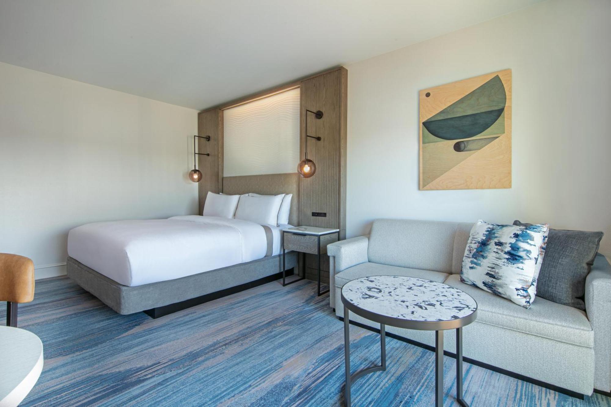 The Westin Riverfront & Hotel